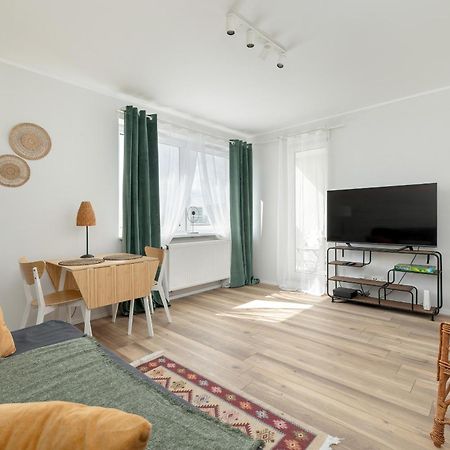 Tysiaclecia Studio Apartament Z Balkonem I Darmowym Parkingiem By Noclegi Renters Katowice Exterior photo