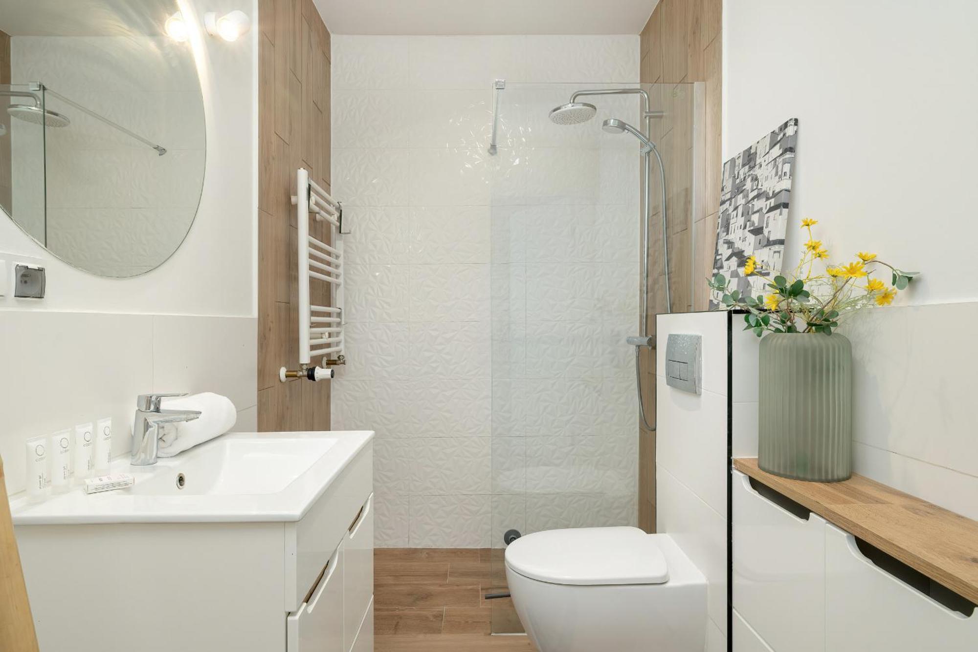 Tysiaclecia Studio Apartament Z Balkonem I Darmowym Parkingiem By Noclegi Renters Katowice Exterior photo