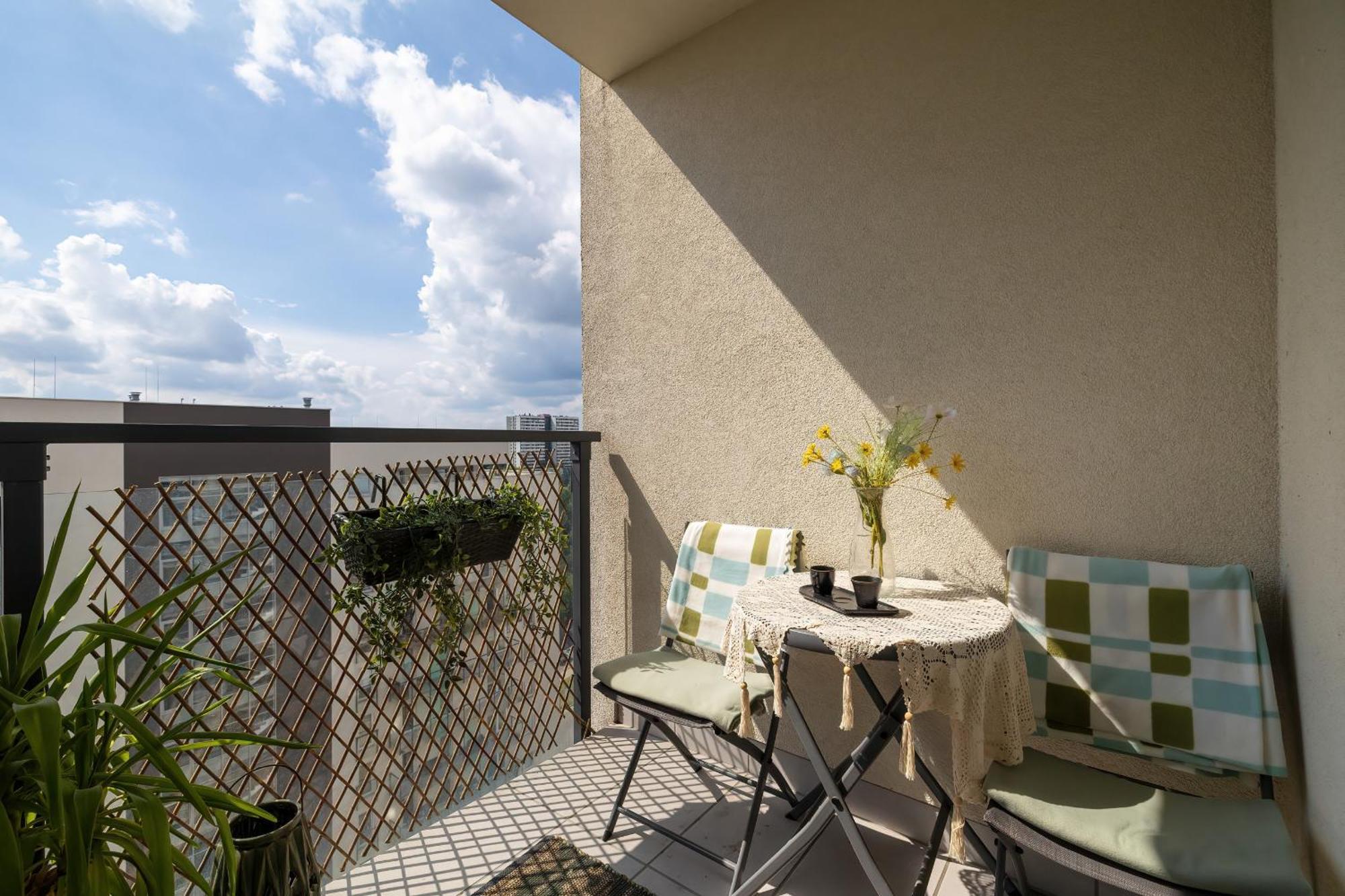 Tysiaclecia Studio Apartament Z Balkonem I Darmowym Parkingiem By Noclegi Renters Katowice Exterior photo