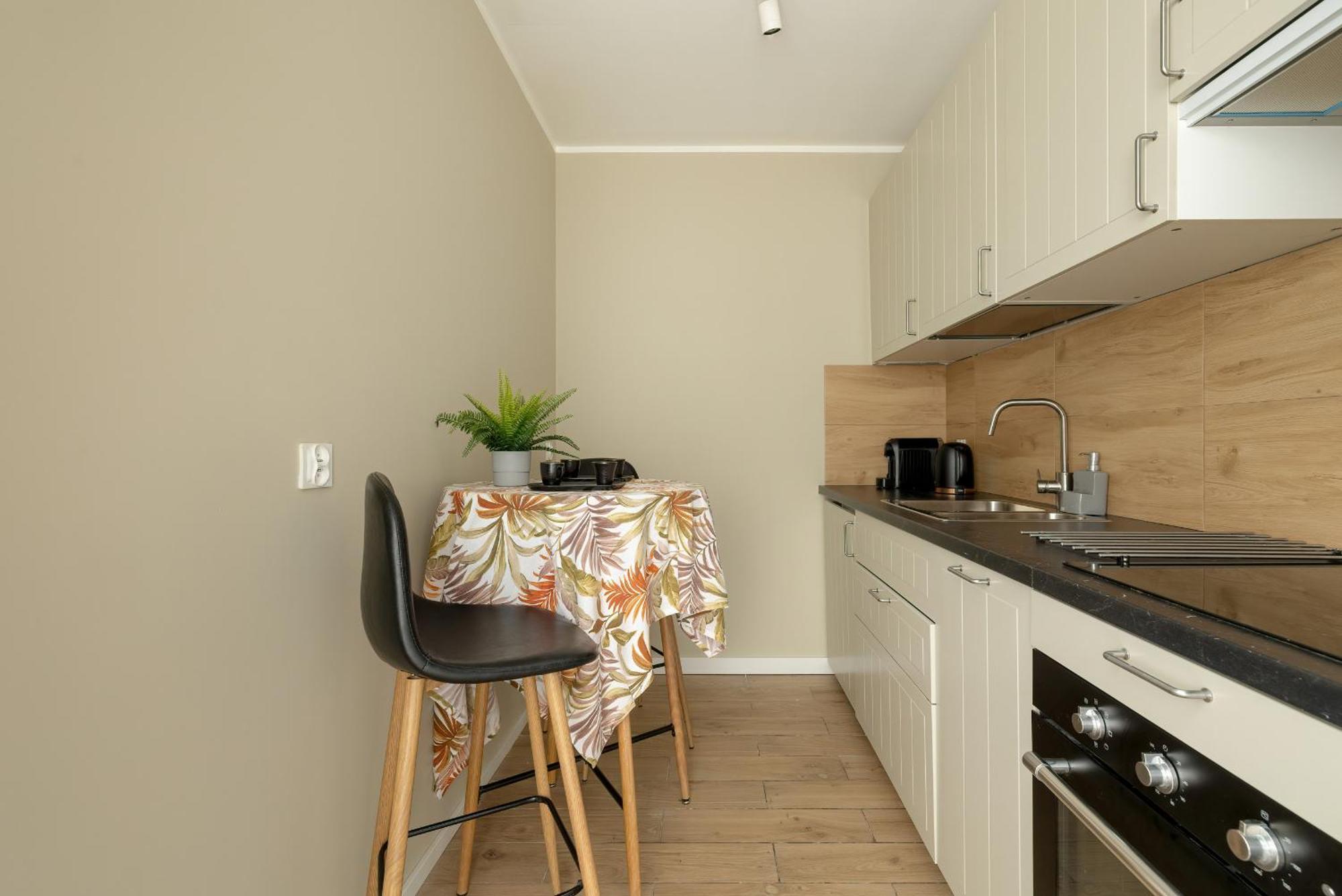 Tysiaclecia Studio Apartament Z Balkonem I Darmowym Parkingiem By Noclegi Renters Katowice Exterior photo